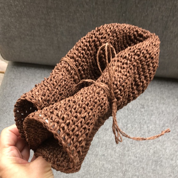 NWT! - Wide Brim Foldable Paper Straw Sun Hat - Picture 2 of 6